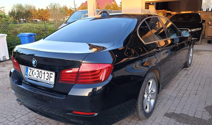 BMW Seria 5 cena 52900 przebieg: 365000, rok produkcji 2013 z Koszalin małe 67